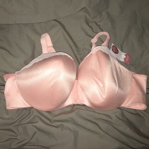 Lightly lined Back Smoother Bra by Cacique